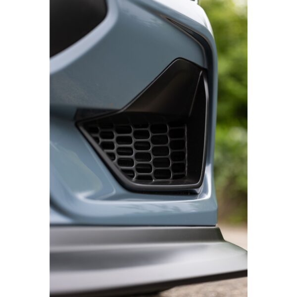 RTR Corner Grilles (24+ GT Only)