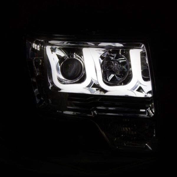 ANZO USA Projector Headlight Set