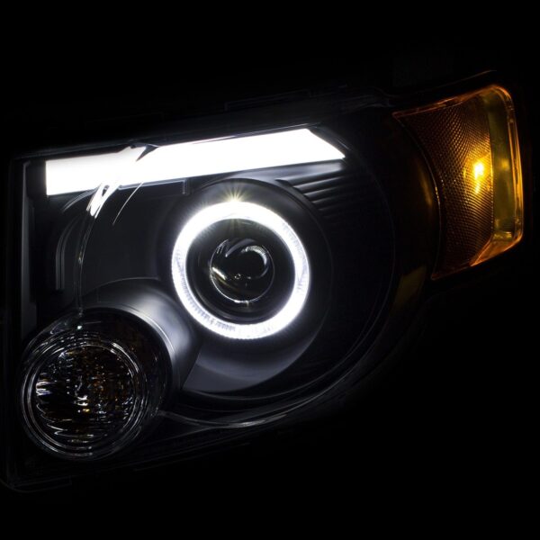 ANZO USA Projector Headlight Set