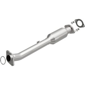 MagnaFlow OEM Grade Federal / EPA Compliant Direct-Fit Catalytic Converter 21-121