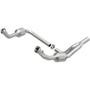 MagnaFlow 2010-2011 Jeep Wrangler OEM Grade Federal / EPA Compliant Direct-Fit Catalytic Converter