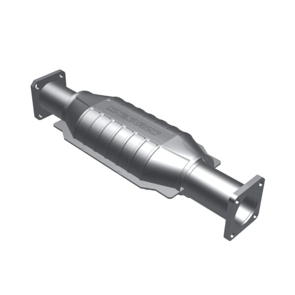 MagnaFlow Standard Grade Federal / EPA Compliant Direct-Fit Catalytic Converter 23657