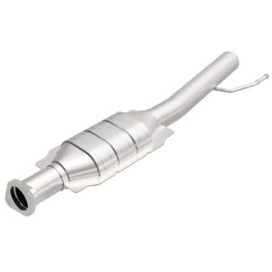 MagnaFlow HM Grade Federal / EPA Compliant Direct-Fit Catalytic Converter 24463