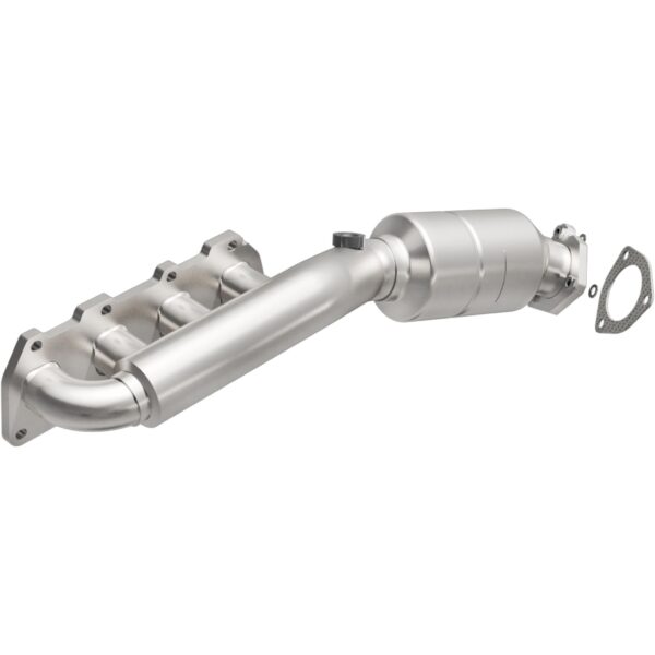 MagnaFlow 2002-2004 Volkswagen Passat California Grade CARB Compliant Manifold Catalytic Converter