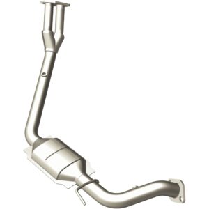 MagnaFlow OEM Grade Federal / EPA Compliant Direct-Fit Catalytic Converter 49004