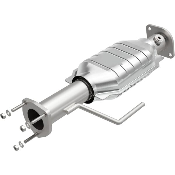 MagnaFlow 2000-2003 Jeep Wrangler OEM Grade Federal / EPA Compliant Direct-Fit Catalytic Converter