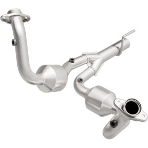 MagnaFlow 2002-2004 Jeep Grand Cherokee OEM Grade Federal / EPA Compliant Direct-Fit Catalytic Converter