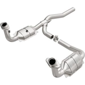 MagnaFlow OEM Grade Federal / EPA Compliant Direct-Fit Catalytic Converter 49187