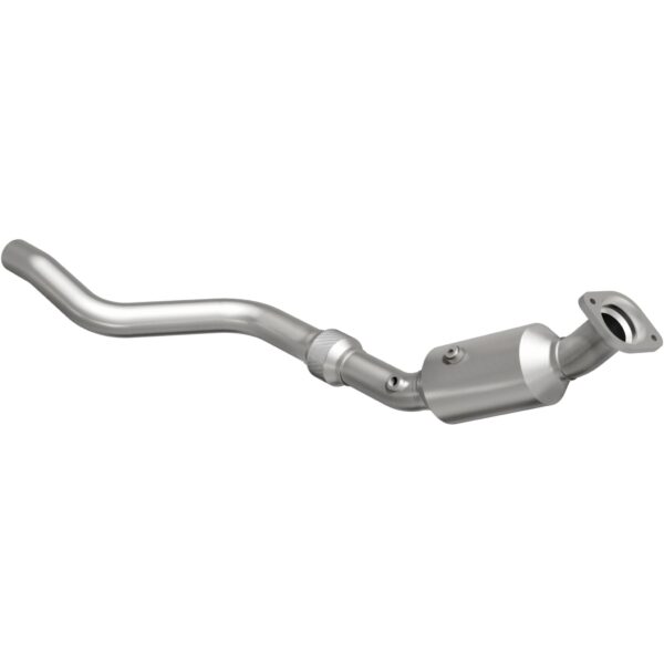 MagnaFlow OEM Grade Federal / EPA Compliant Direct-Fit Catalytic Converter 49243