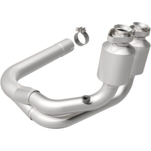 MagnaFlow 2004-2006 Jeep Wrangler OEM Grade Federal / EPA Compliant Direct-Fit Catalytic Converter