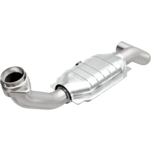 MagnaFlow 2005-2006 Ford Expedition OEM Grade Federal / EPA Compliant Direct-Fit Catalytic Converter