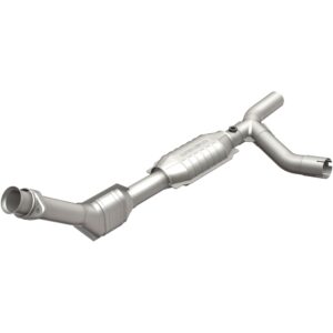 MagnaFlow OEM Grade Federal / EPA Compliant Direct-Fit Catalytic Converter 49426