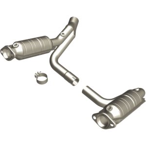 MagnaFlow OEM Grade Federal / EPA Compliant Direct-Fit Catalytic Converter 49463