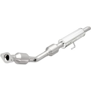 MagnaFlow 2007-2011 Toyota Yaris OEM Grade Federal / EPA Compliant Direct-Fit Catalytic Converter