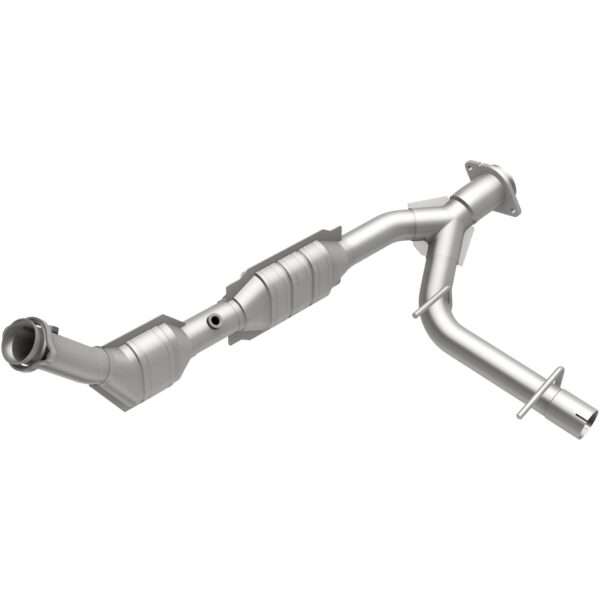 MagnaFlow 2003-2004 Ford Expedition OEM Grade Federal / EPA Compliant Direct-Fit Catalytic Converter