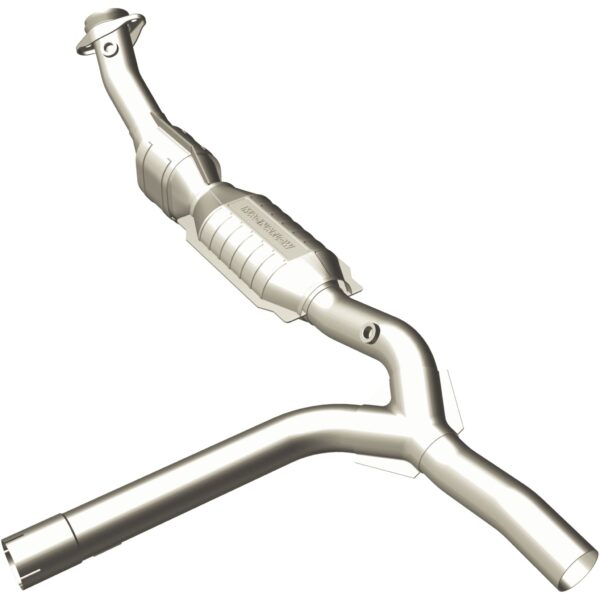 MagnaFlow OEM Grade Federal / EPA Compliant Direct-Fit Catalytic Converter 49622