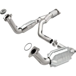 MagnaFlow OEM Grade Federal / EPA Compliant Direct-Fit Catalytic Converter 49650