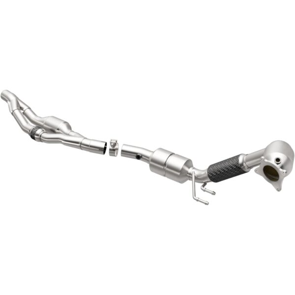 MagnaFlow OEM Grade Federal / EPA Compliant Direct-Fit Catalytic Converter 49715