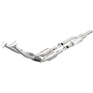 MagnaFlow 2008-2009 Audi TT Quattro OEM Grade Federal / EPA Compliant Direct-Fit Catalytic Converter