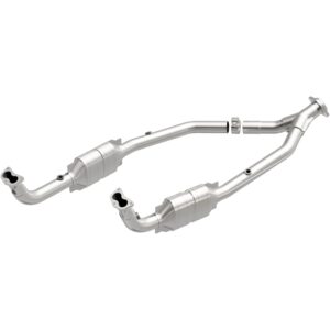 MagnaFlow 1999-2004 Land Rover Discovery OEM Grade Federal / EPA Compliant Direct-Fit Catalytic Converter