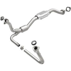 MagnaFlow 2001-2005 Chevrolet Blazer OEM Grade Federal / EPA Compliant Direct-Fit Catalytic Converter