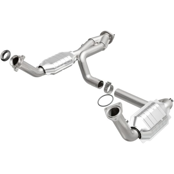 MagnaFlow OEM Grade Federal / EPA Compliant Direct-Fit Catalytic Converter 51097