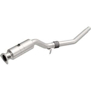 MagnaFlow OEM Grade Federal / EPA Compliant Direct-Fit Catalytic Converter 51438