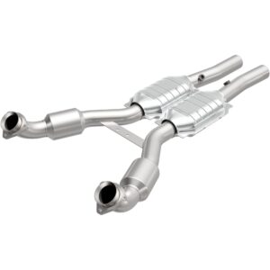 MagnaFlow 2000-2004 Chevrolet Corvette OEM Grade Federal / EPA Compliant Direct-Fit Catalytic Converter