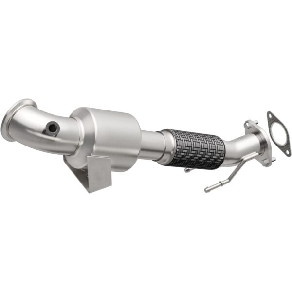 MagnaFlow 2013-2018 Ford Focus OEM Grade Federal / EPA Compliant Direct-Fit Catalytic Converter