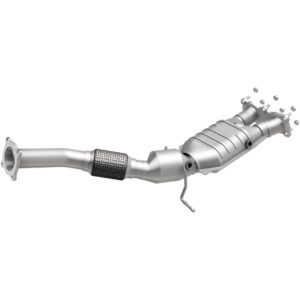 MagnaFlow 2010-2012 Volvo XC60 OEM Grade Federal / EPA Compliant Direct-Fit Catalytic Converter