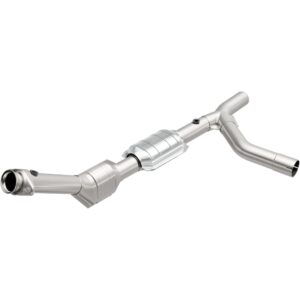 MagnaFlow OEM Grade Federal / EPA Compliant Direct-Fit Catalytic Converter 51692