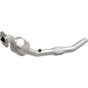 MagnaFlow 2002-2005 Land Rover Freelander OEM Grade Federal / EPA Compliant Direct-Fit Catalytic Converter