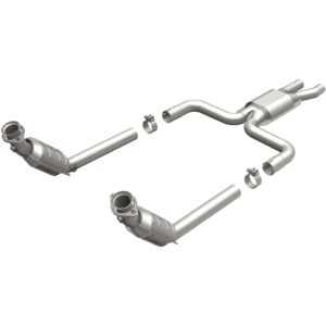 MagnaFlow OEM Grade Federal / EPA Compliant Direct-Fit Catalytic Converter 51906