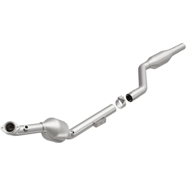 MagnaFlow OEM Grade Federal / EPA Compliant Direct-Fit Catalytic Converter 51937