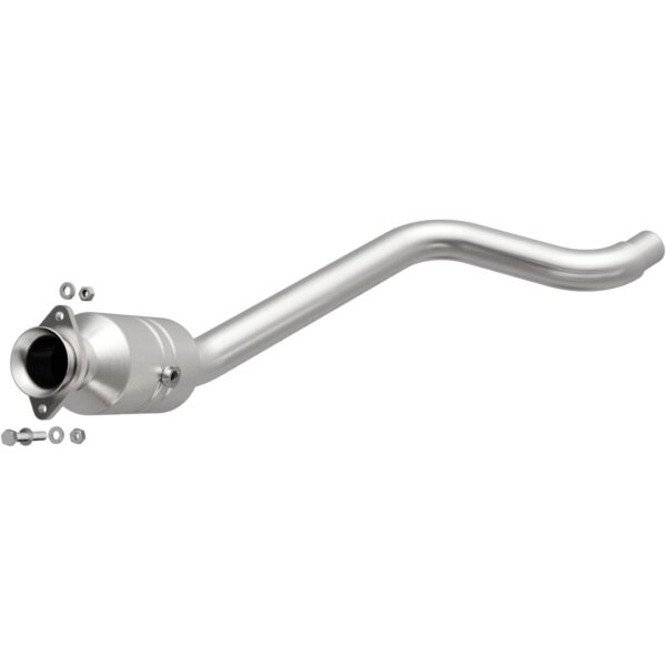 MagnaFlow OEM Grade Federal / EPA Compliant Direct-Fit Catalytic Converter 52004