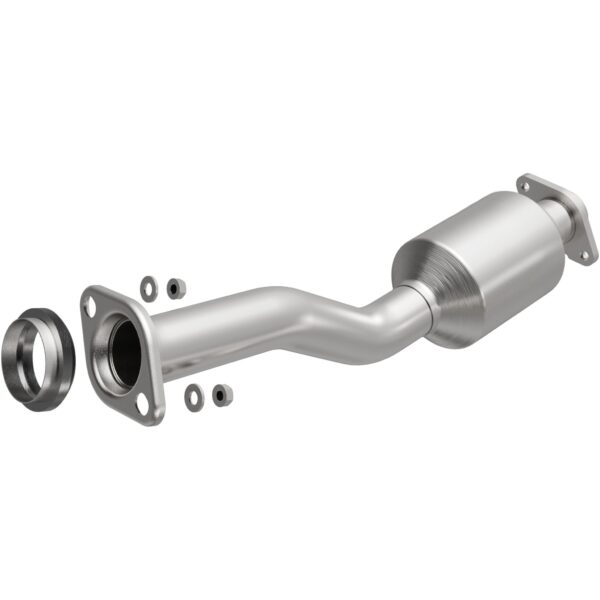 MagnaFlow 2009-2012 Nissan Sentra OEM Grade Federal / EPA Compliant Direct-Fit Catalytic Converter