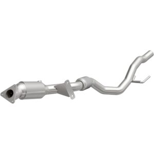 MagnaFlow OEM Grade Federal / EPA Compliant Direct-Fit Catalytic Converter 52410