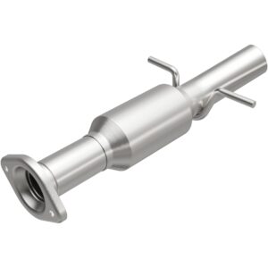 MagnaFlow 2011-2013 Toyota Highlander OEM Grade Federal / EPA Compliant Direct-Fit Catalytic Converter