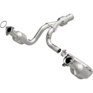 MagnaFlow OEM Grade Federal / EPA Compliant Direct-Fit Catalytic Converter 52617