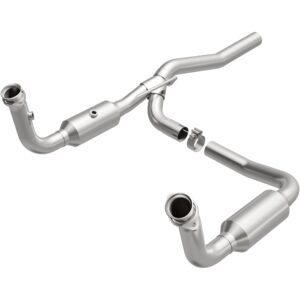 MagnaFlow California Grade CARB Compliant Direct-Fit Catalytic Converter 5551187