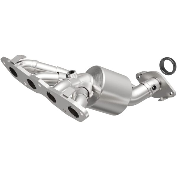 MagnaFlow 2012-2016 Toyota Prius C California Grade CARB Compliant Manifold Catalytic Converter